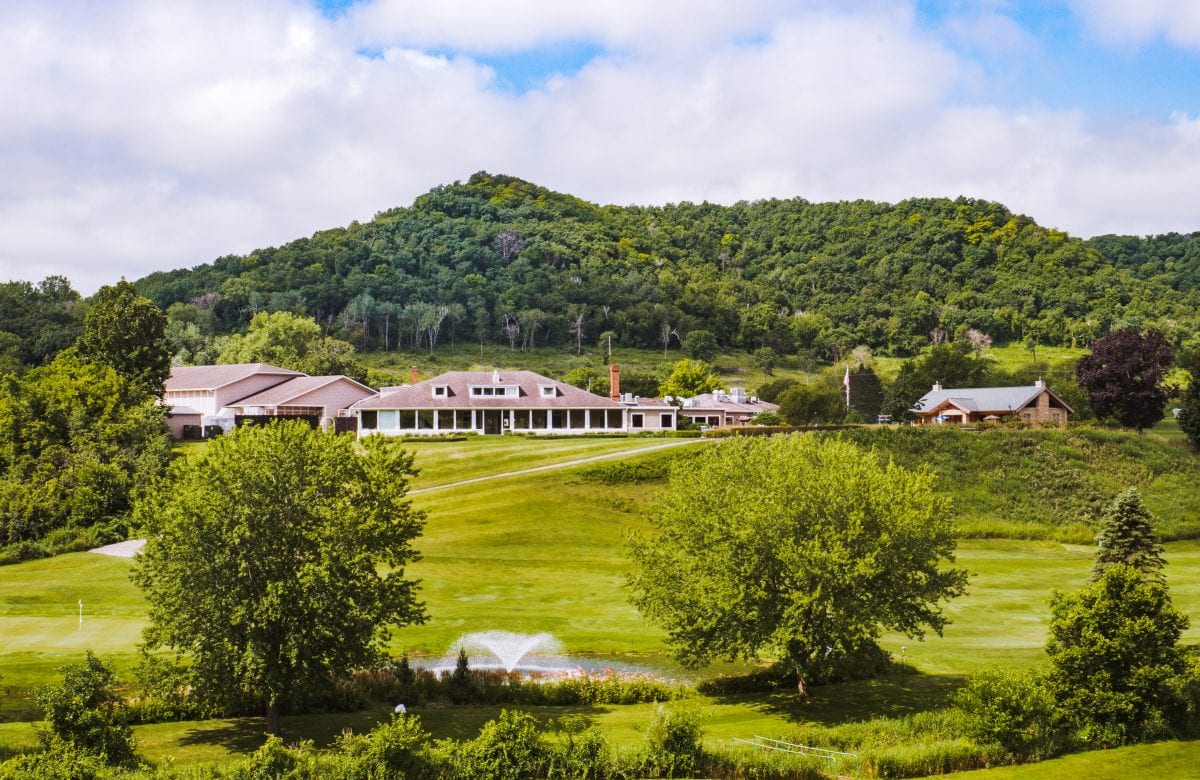 Winona Golf and DIning View 202004 Signatures Restaurant